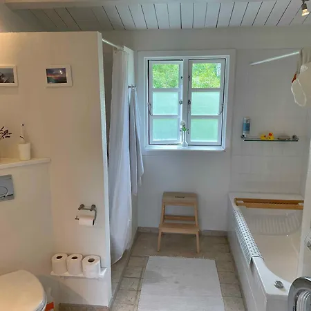 Idyllic Summer House On Holiday home *