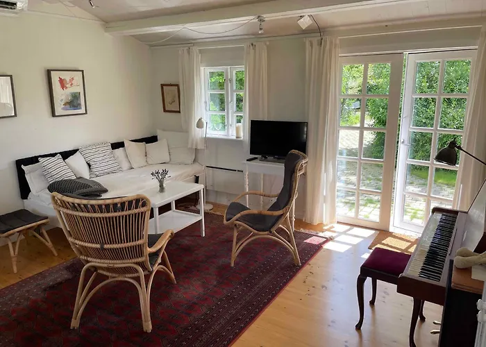 Ferienhaus Idyllic Summer House On